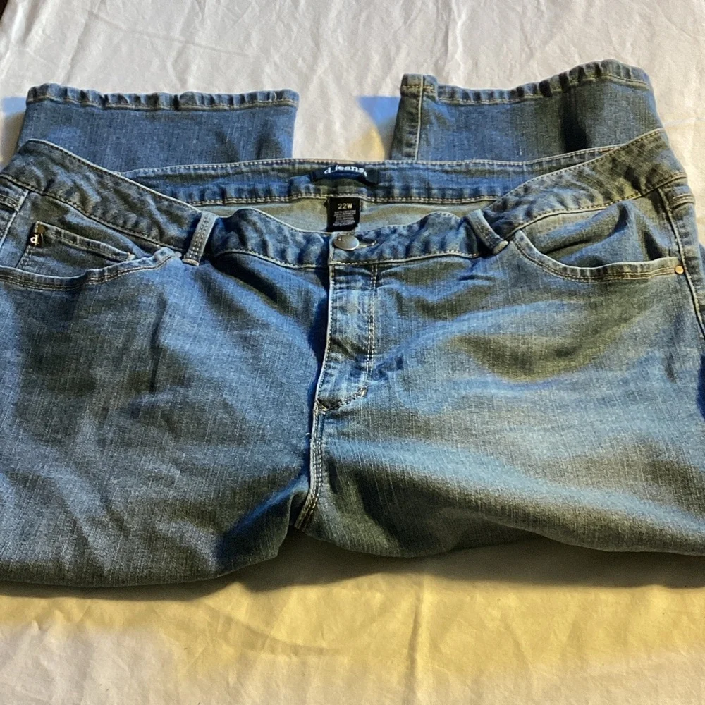 d. jeans Women's Blue Ankle & Cropped Jeans - Picture 2 of 4